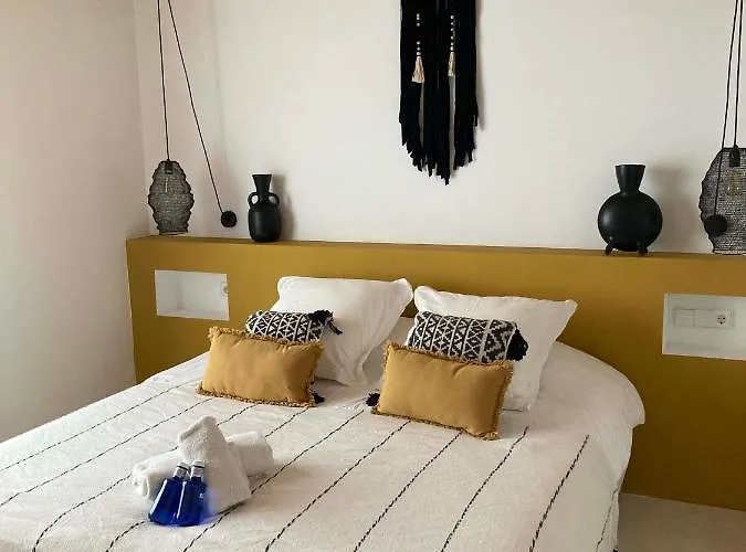 La Bohemia Del Rio Boutique - Adults Only 2* Santa Eulalia del Río